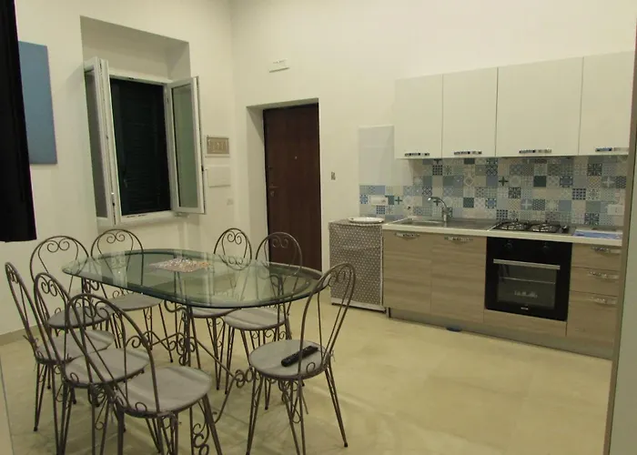 Enzo Home
