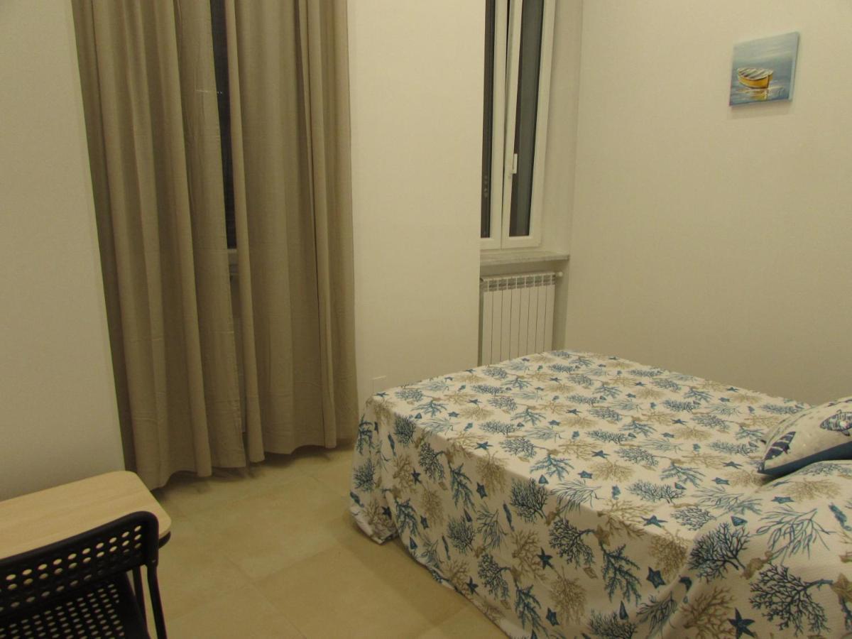 Enzo Naples